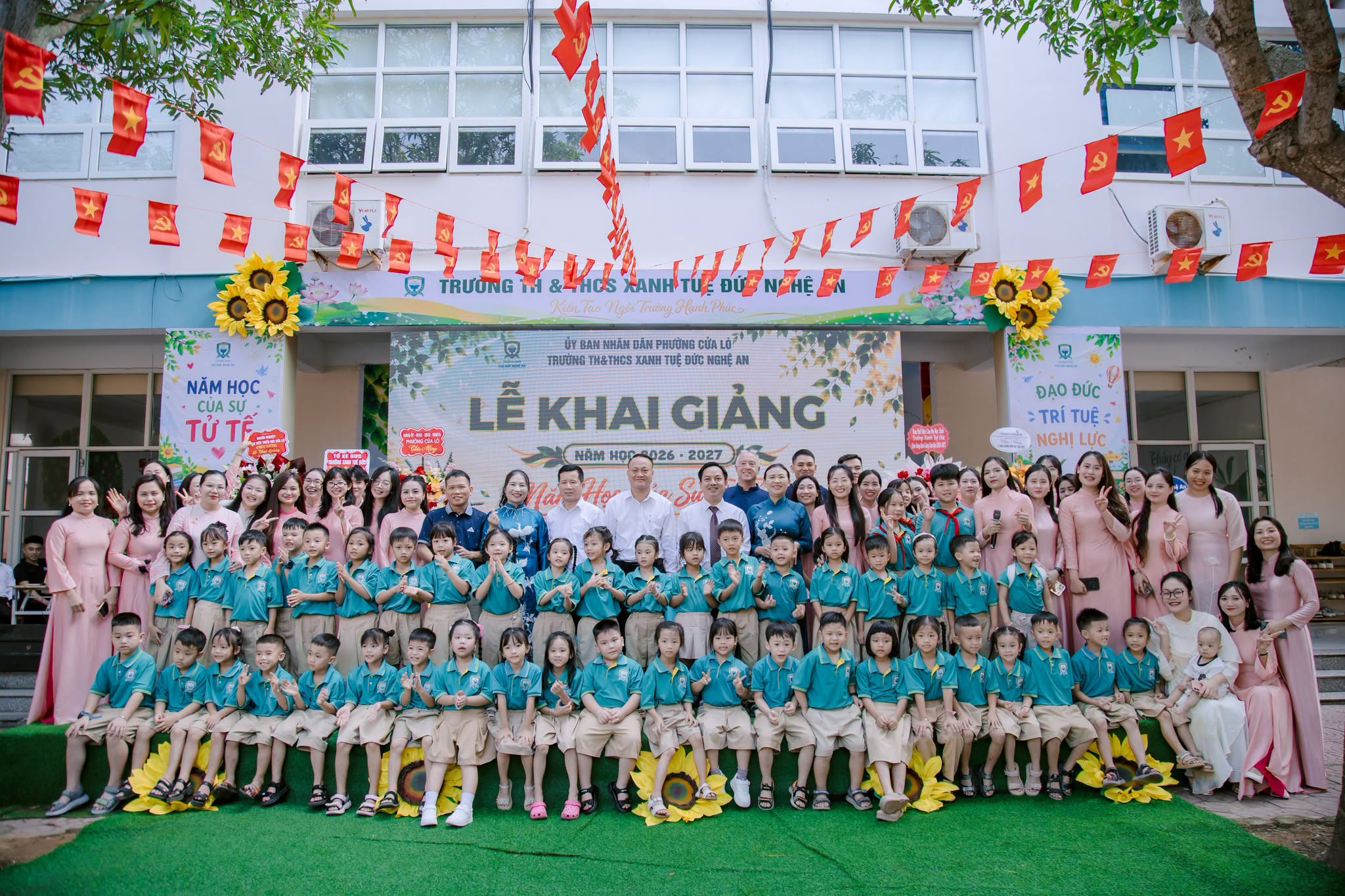 Banner Xanh Tuệ Đức